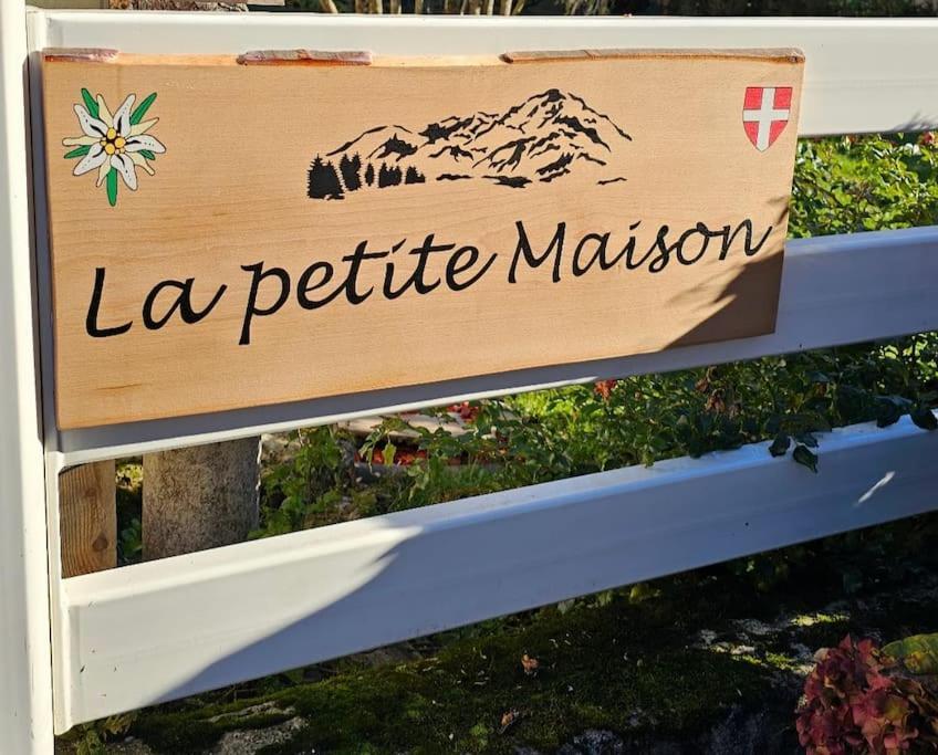 La Petite Maison Bonvillard Extérieur photo