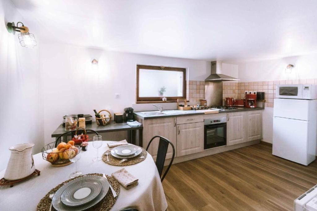 La Petite Maison Bonvillard Extérieur photo